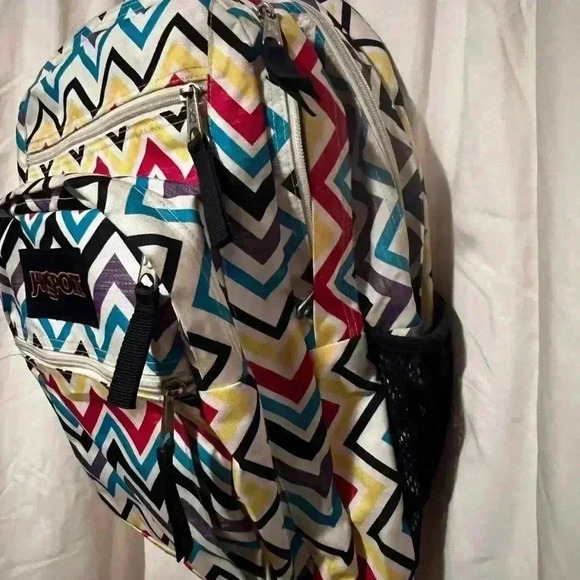 Jansport Big Student Superbreak Backpack in Multicolor Saucy Chevron - Picture 4 of 6